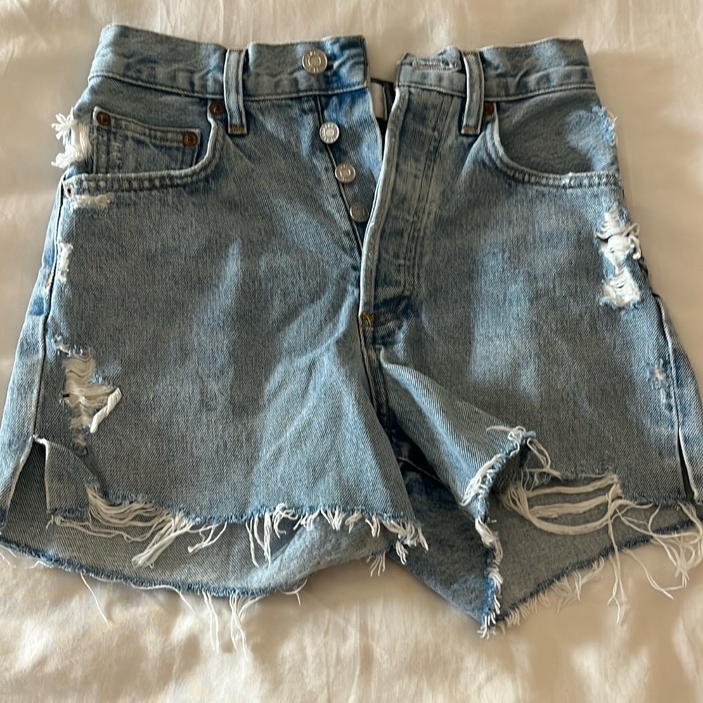 AGOLDE JEAN SHORTS 23